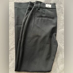 NWT Express Columnist Ankle pants Black Pinstripe 0R
